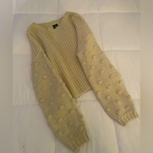 Moon and Madison chunky beige sweater. Size small